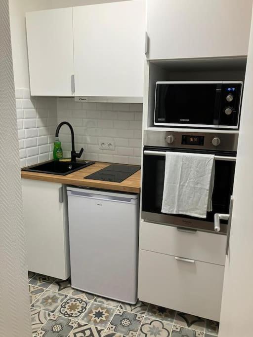 Studio Cosy 12 Min Arc De Triomphe Apartment Rueil-Malmaison Exterior photo